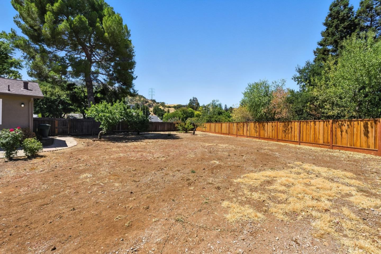 Detail Gallery Image 42 of 51 For 5701 Lewis Way, Concord,  CA 94521 - 4 Beds | 2/1 Baths