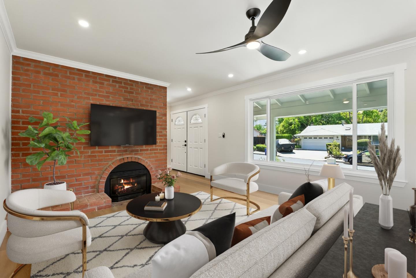 Detail Gallery Image 8 of 51 For 5701 Lewis Way, Concord,  CA 94521 - 4 Beds | 2/1 Baths