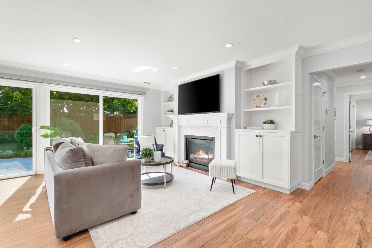 Detail Gallery Image 12 of 63 For 325 Crestview Dr, Santa Clara,  CA 95050 - 3 Beds | 2 Baths