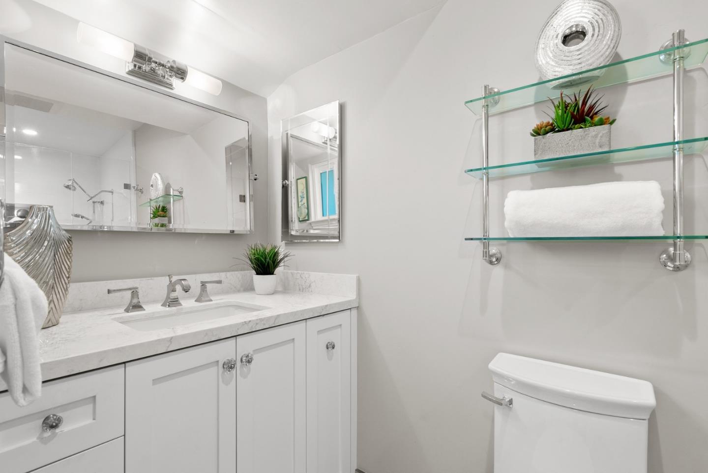 Detail Gallery Image 16 of 63 For 325 Crestview Dr, Santa Clara,  CA 95050 - 3 Beds | 2 Baths