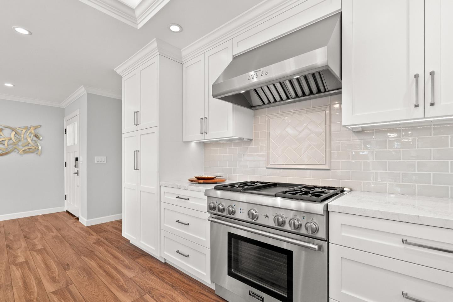 Detail Gallery Image 8 of 63 For 325 Crestview Dr, Santa Clara,  CA 95050 - 3 Beds | 2 Baths