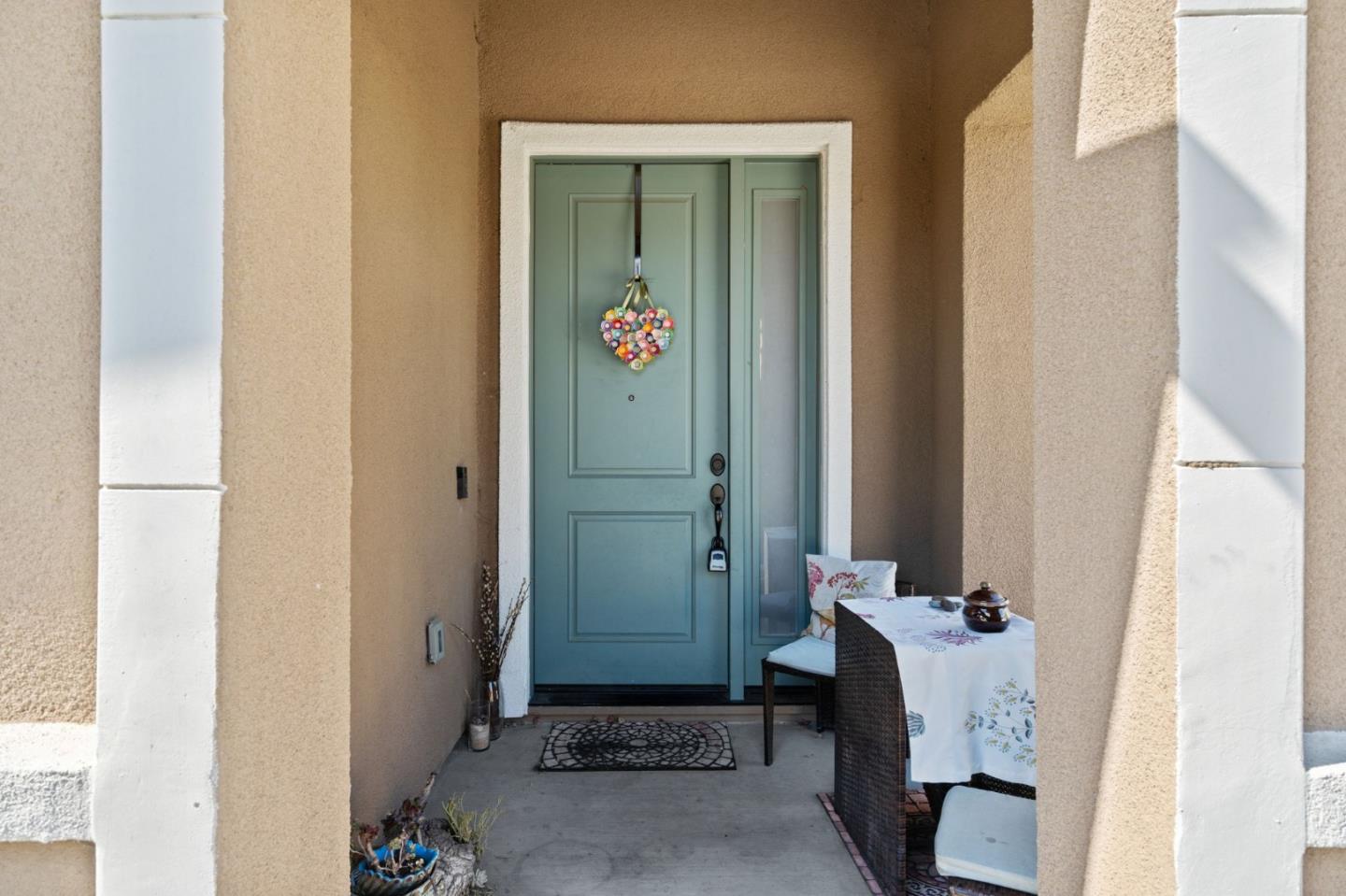 Detail Gallery Image 4 of 31 For 1120 Richard Rd, Hollister,  CA 95023 - 2 Beds | 2 Baths