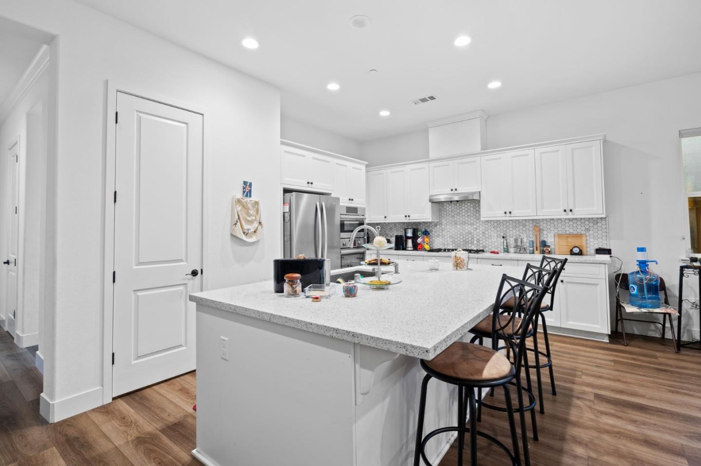 Detail Gallery Image 7 of 31 For 1120 Richard Rd, Hollister,  CA 95023 - 2 Beds | 2 Baths