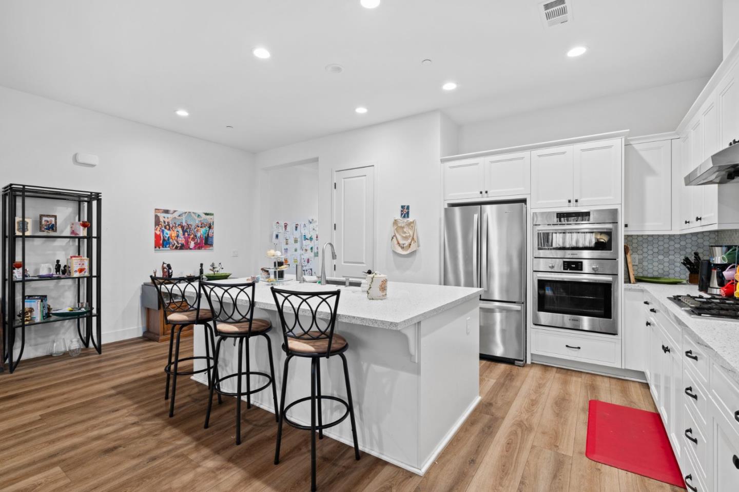 Detail Gallery Image 9 of 31 For 1120 Richard Rd, Hollister,  CA 95023 - 2 Beds | 2 Baths