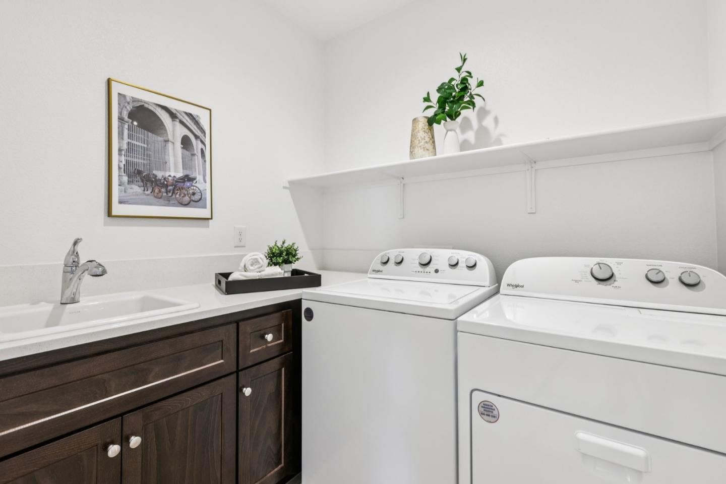 Detail Gallery Image 16 of 20 For 1403 S Tradition St, Mountain House,  CA 95391 - 4 Beds | 3 Baths