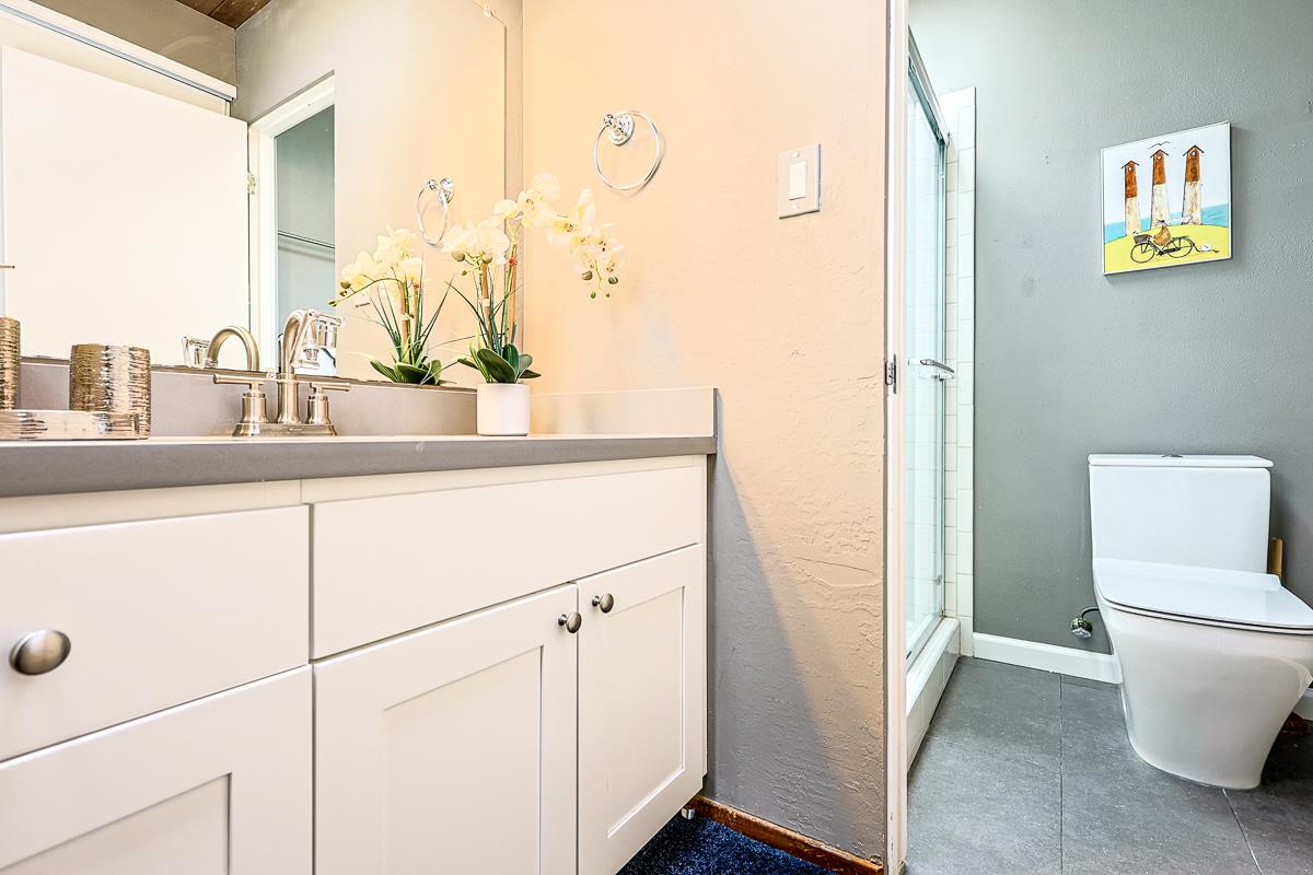 Detail Gallery Image 22 of 33 For 275 Puffin Ct, Foster City,  CA 94404 - 5 Beds | 2 Baths