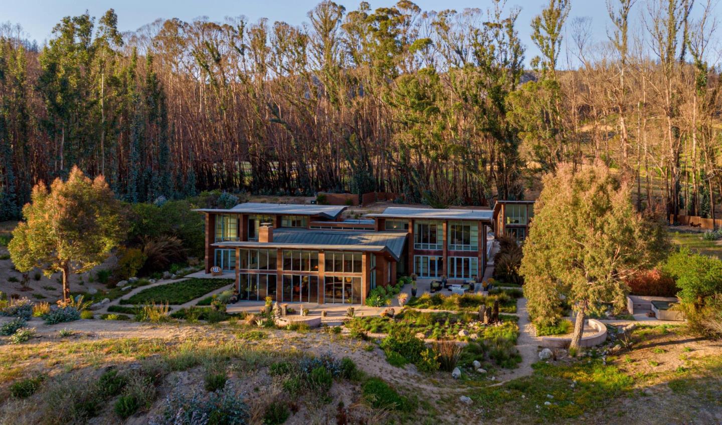 Detail Gallery Image 14 of 30 For 2050 Green Oaks Way, Pescadero,  CA 94060 - 6 Beds | 4/1 Baths