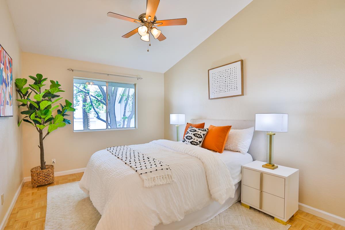 Detail Gallery Image 11 of 32 For 500 Shadowgraph Dr, San Jose,  CA 95110 - 2 Beds | 2 Baths