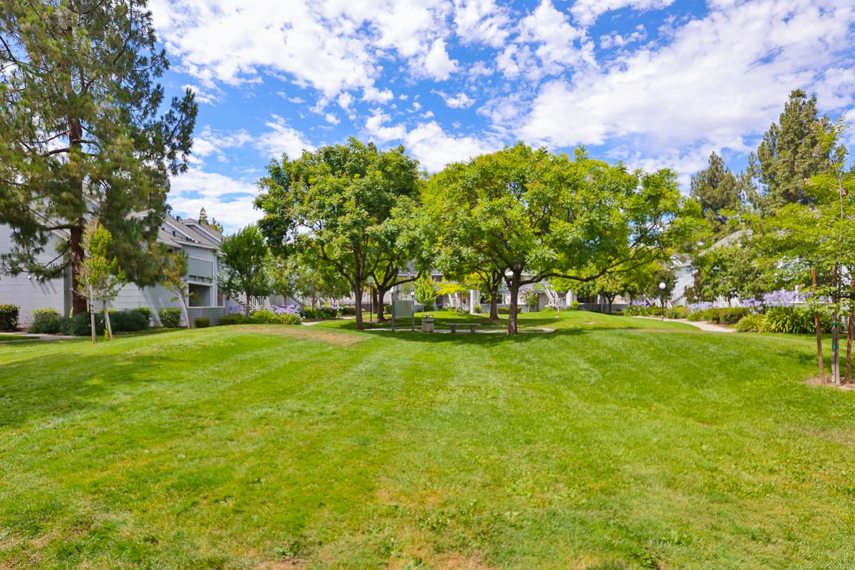 Detail Gallery Image 27 of 32 For 500 Shadowgraph Dr, San Jose,  CA 95110 - 2 Beds | 2 Baths