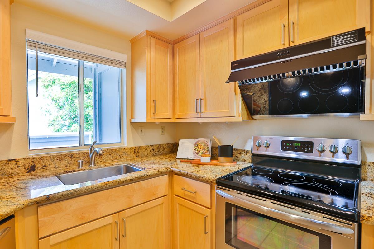 Detail Gallery Image 9 of 32 For 500 Shadowgraph Dr, San Jose,  CA 95110 - 2 Beds | 2 Baths