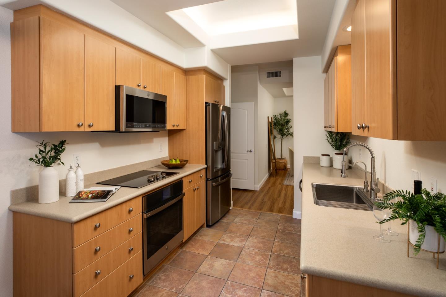Detail Gallery Image 10 of 32 For 130 E San Fernando St #325,  San Jose,  CA 95112 - 2 Beds | 2 Baths