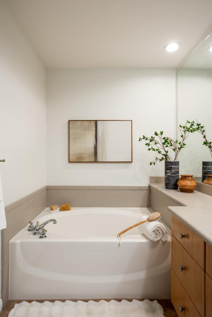 Detail Gallery Image 17 of 32 For 130 E San Fernando St #325,  San Jose,  CA 95112 - 2 Beds | 2 Baths