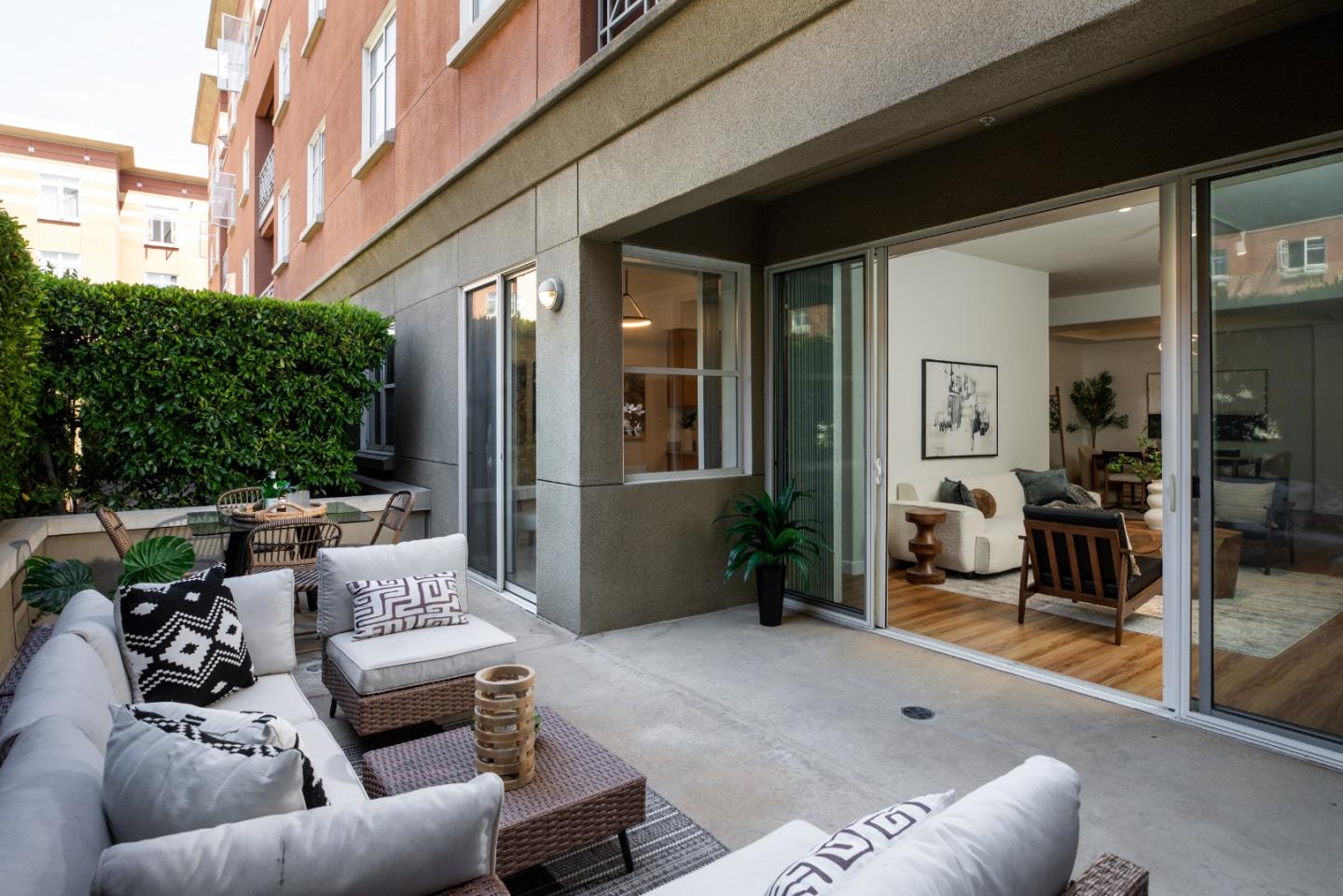 Detail Gallery Image 24 of 32 For 130 E San Fernando St #325,  San Jose,  CA 95112 - 2 Beds | 2 Baths