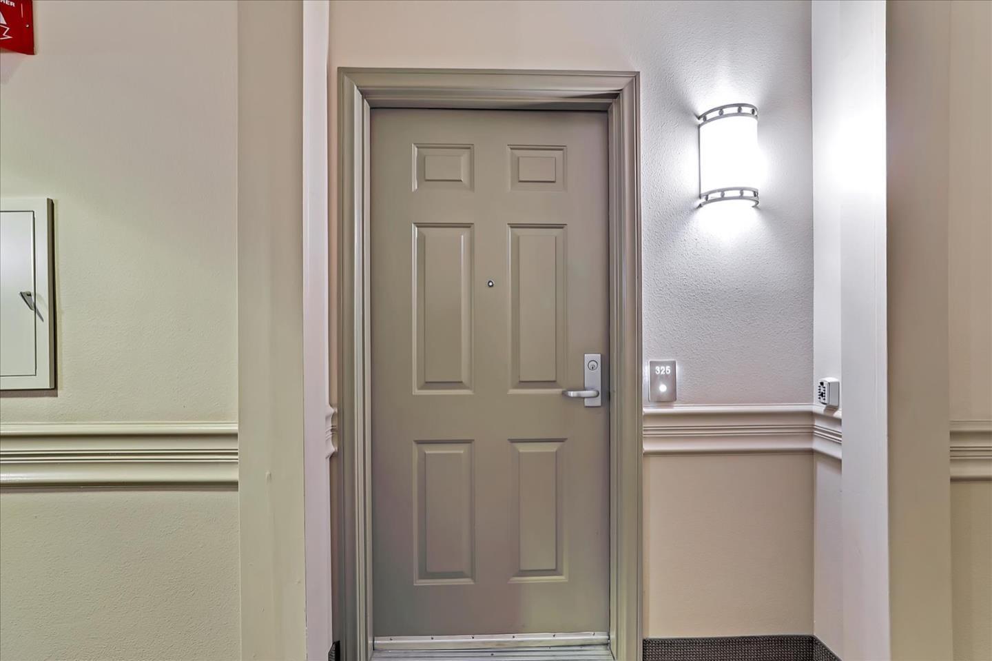 Detail Gallery Image 5 of 32 For 130 E San Fernando St #325,  San Jose,  CA 95112 - 2 Beds | 2 Baths