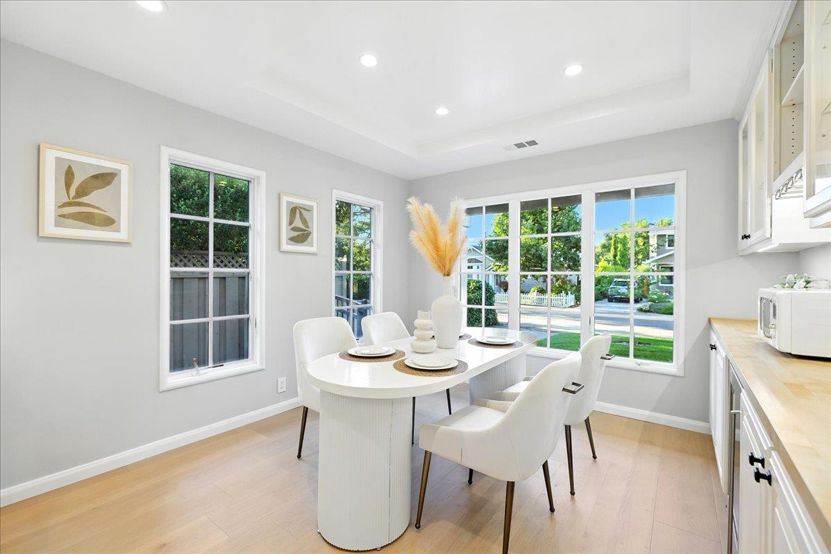 Detail Gallery Image 14 of 70 For 162 Del Monte Ave, Los Altos,  CA 94022 - 3 Beds | 2 Baths