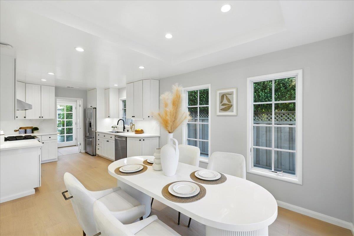 Detail Gallery Image 17 of 70 For 162 Del Monte Ave, Los Altos,  CA 94022 - 3 Beds | 2 Baths