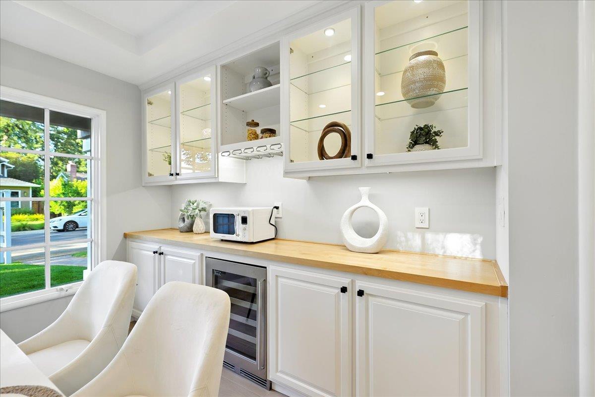 Detail Gallery Image 18 of 70 For 162 Del Monte Ave, Los Altos,  CA 94022 - 3 Beds | 2 Baths