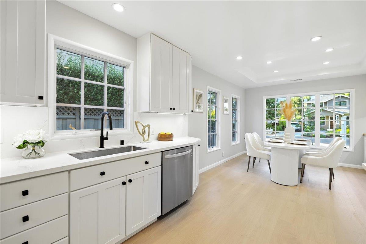 Detail Gallery Image 24 of 70 For 162 Del Monte Ave, Los Altos,  CA 94022 - 3 Beds | 2 Baths
