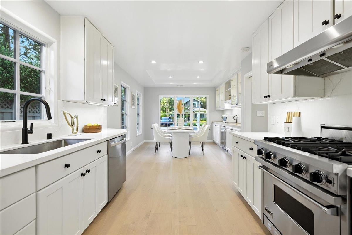 Detail Gallery Image 27 of 70 For 162 Del Monte Ave, Los Altos,  CA 94022 - 3 Beds | 2 Baths