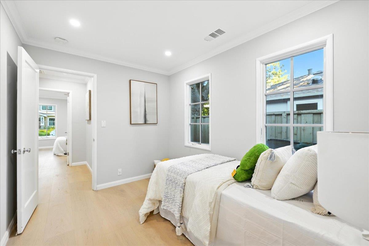 Detail Gallery Image 43 of 70 For 162 Del Monte Ave, Los Altos,  CA 94022 - 3 Beds | 2 Baths