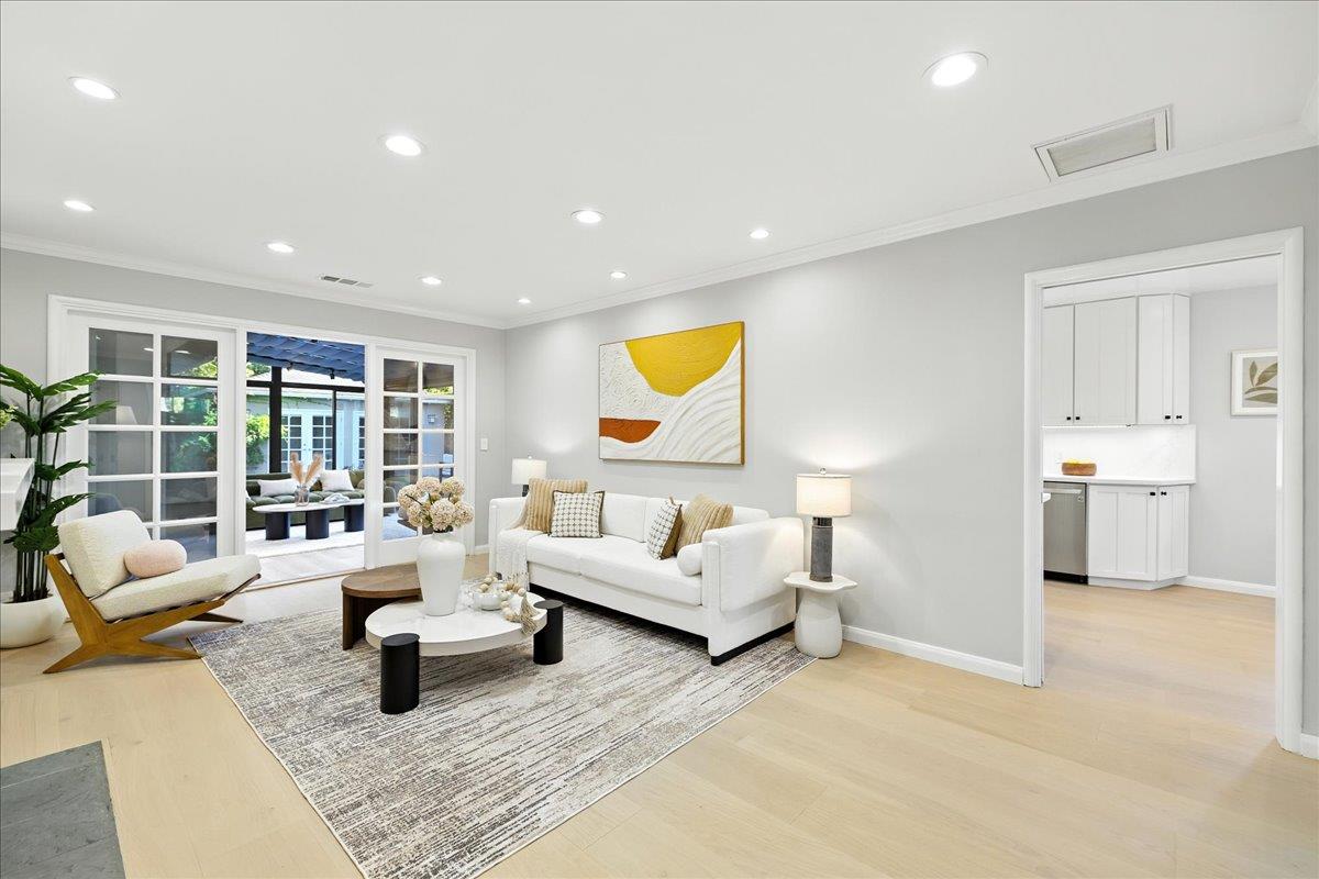 Detail Gallery Image 6 of 70 For 162 Del Monte Ave, Los Altos,  CA 94022 - 3 Beds | 2 Baths