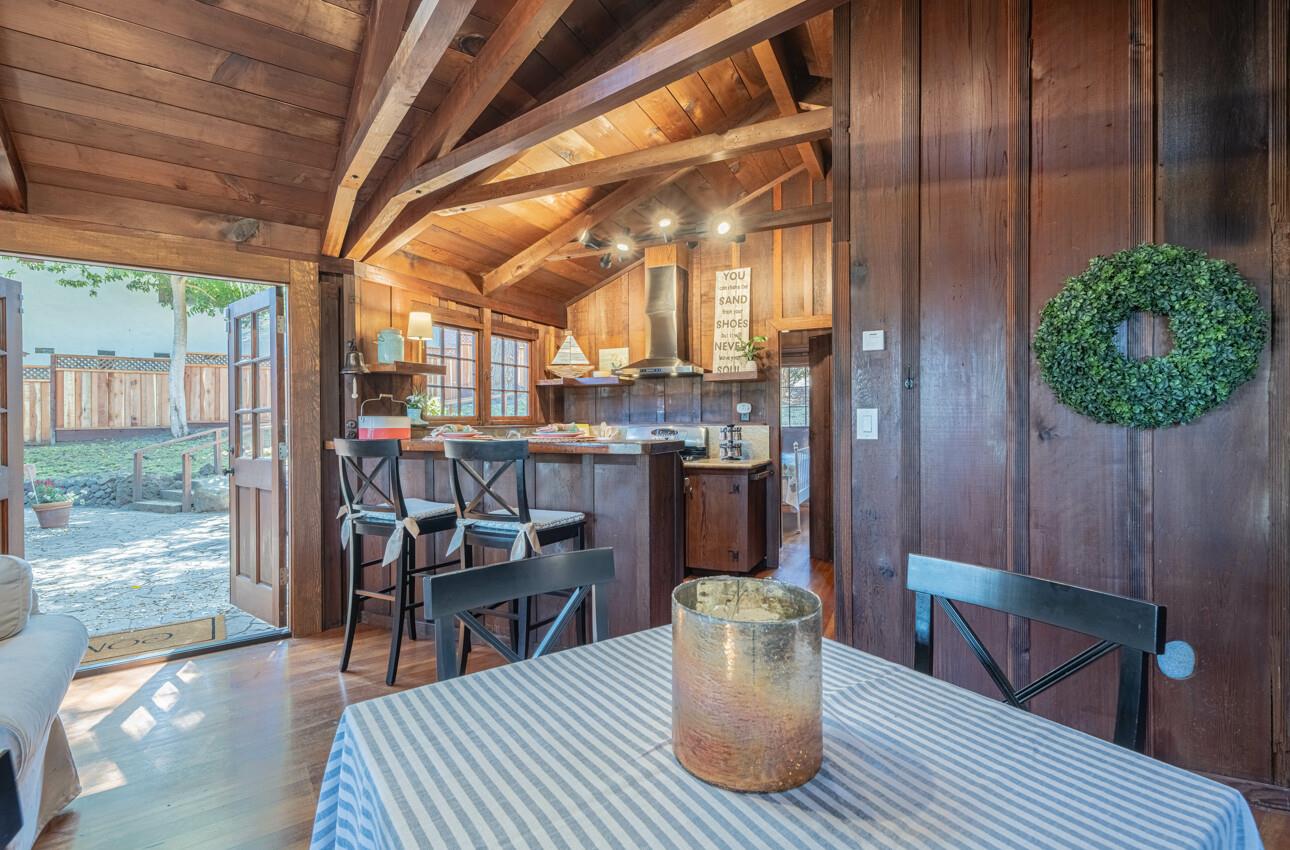 Detail Gallery Image 17 of 39 For 1034 Hillside Ave, Pacific Grove,  CA 93950 - 2 Beds | 2 Baths