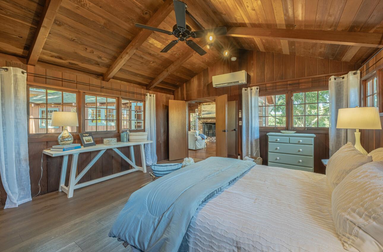 Detail Gallery Image 23 of 39 For 1034 Hillside Ave, Pacific Grove,  CA 93950 - 2 Beds | 2 Baths