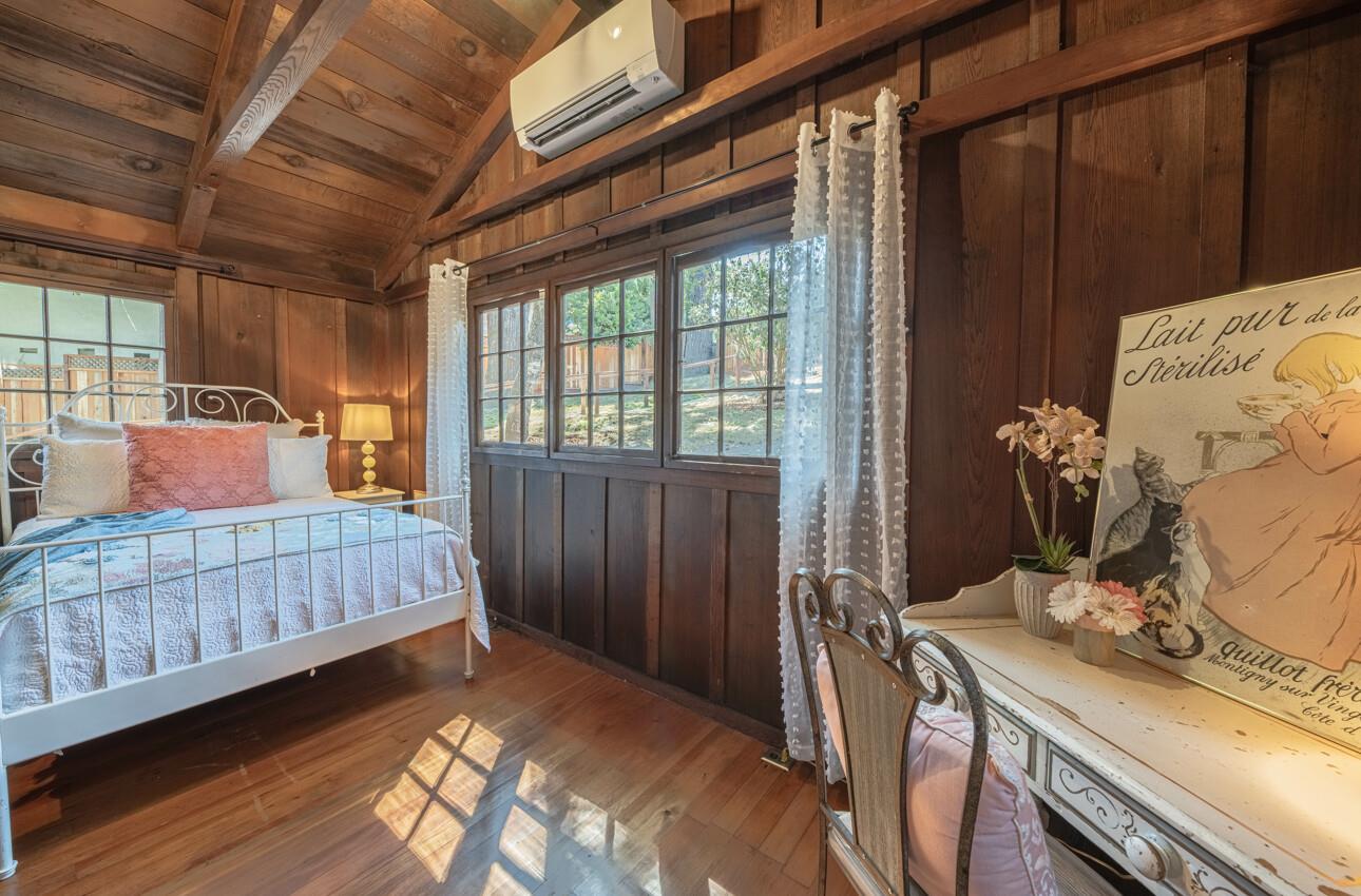 Detail Gallery Image 28 of 39 For 1034 Hillside Ave, Pacific Grove,  CA 93950 - 2 Beds | 2 Baths