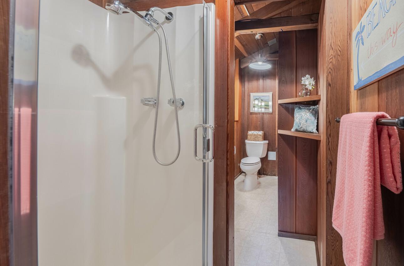 Detail Gallery Image 31 of 39 For 1034 Hillside Ave, Pacific Grove,  CA 93950 - 2 Beds | 2 Baths