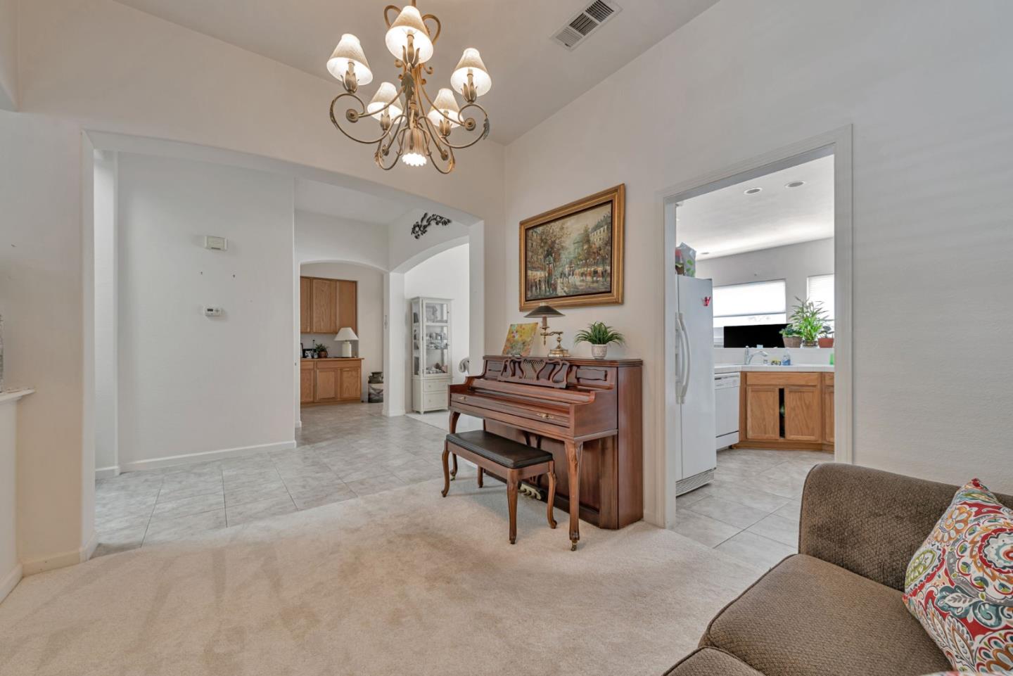 Detail Gallery Image 10 of 46 For 2010 Carignan Way, San Jose,  CA 95135 - 2 Beds | 2 Baths