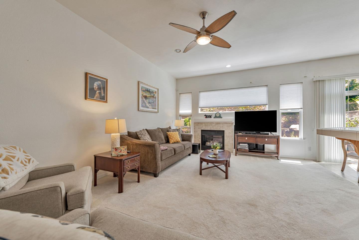 Detail Gallery Image 12 of 46 For 2010 Carignan Way, San Jose,  CA 95135 - 2 Beds | 2 Baths