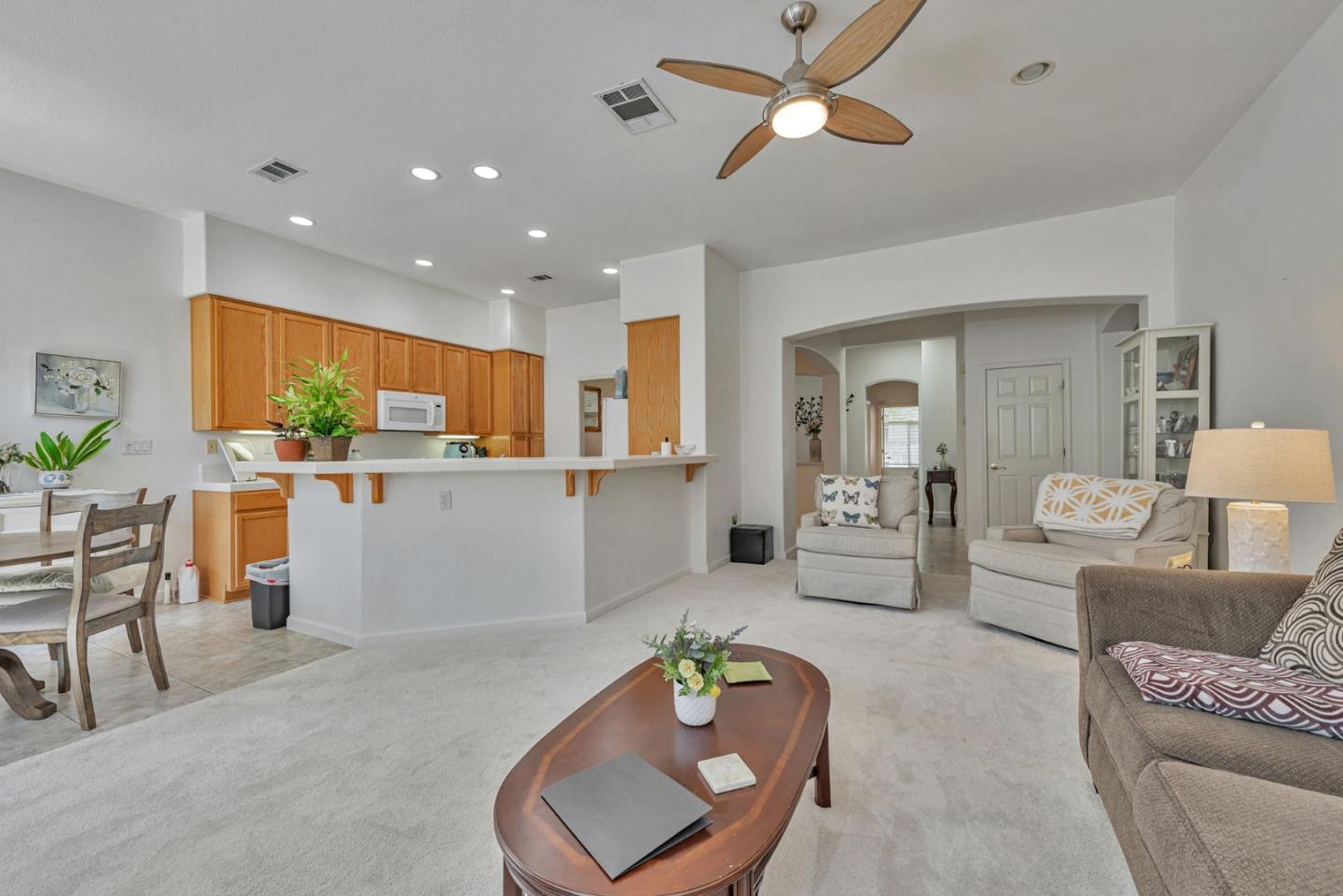 Detail Gallery Image 14 of 46 For 2010 Carignan Way, San Jose,  CA 95135 - 2 Beds | 2 Baths
