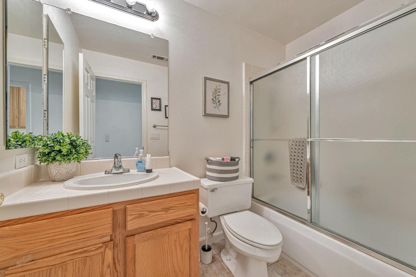 Detail Gallery Image 33 of 46 For 2010 Carignan Way, San Jose,  CA 95135 - 2 Beds | 2 Baths