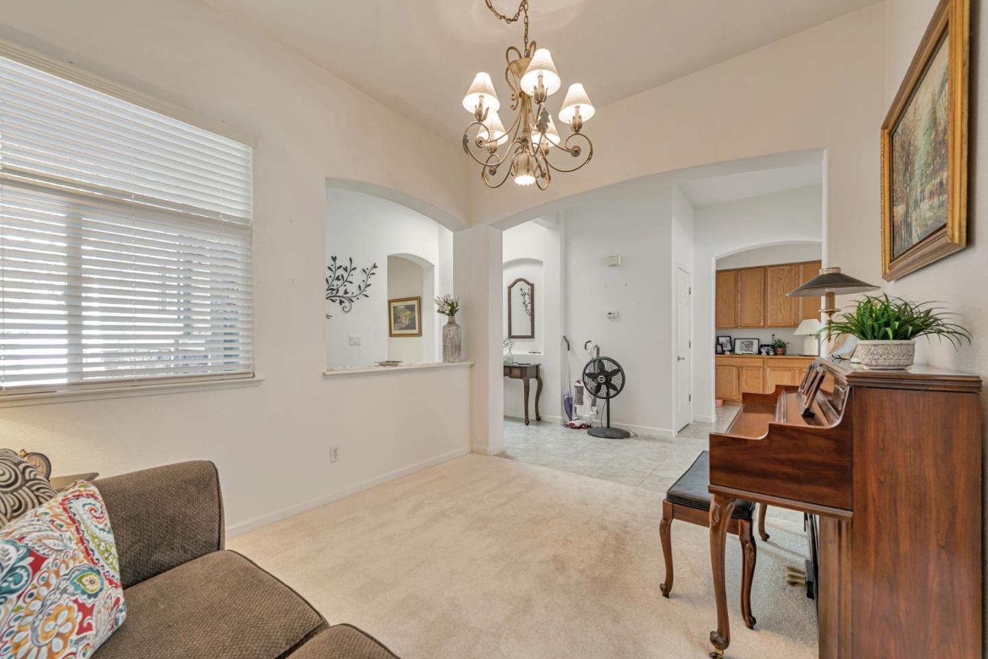 Detail Gallery Image 9 of 46 For 2010 Carignan Way, San Jose,  CA 95135 - 2 Beds | 2 Baths