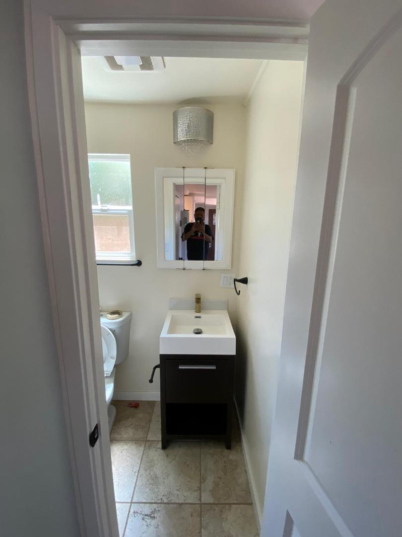 Detail Gallery Image 10 of 17 For 3500 a Portola Dr, Santa Cruz,  CA 95062 - 1 Beds | 1 Baths
