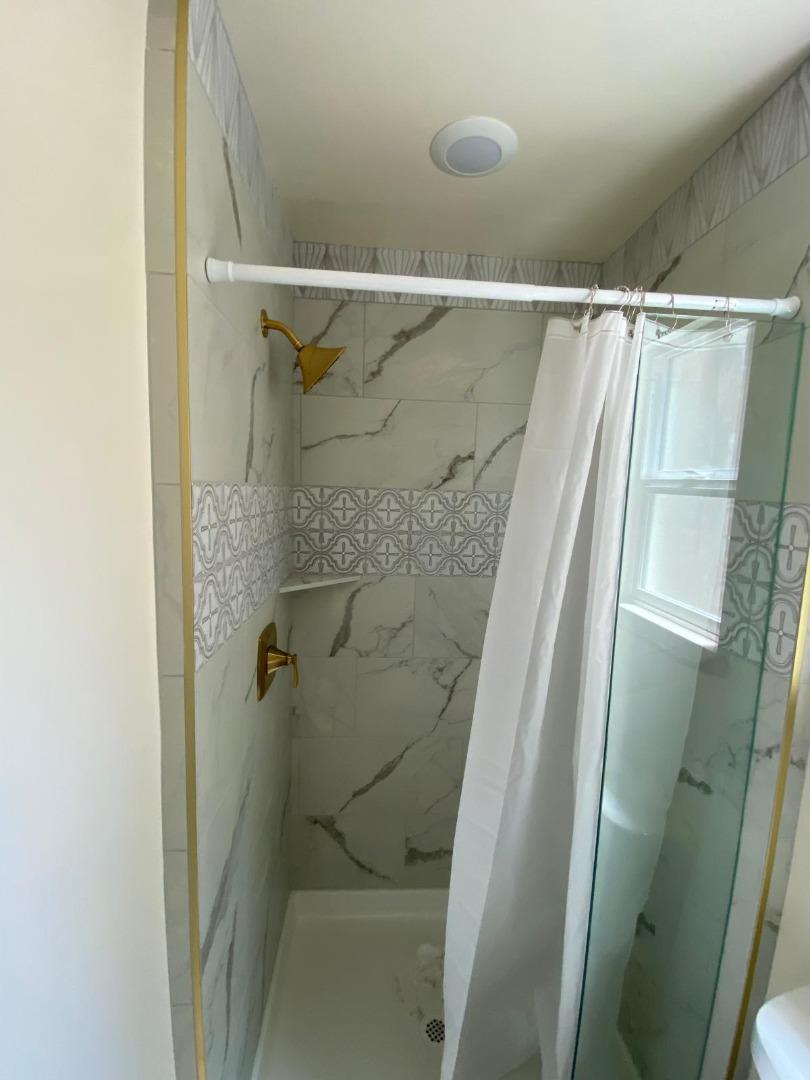 Detail Gallery Image 15 of 17 For 3500 a Portola Dr, Santa Cruz,  CA 95062 - 1 Beds | 1 Baths