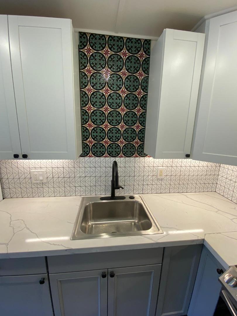 Detail Gallery Image 7 of 17 For 3500 a Portola Dr, Santa Cruz,  CA 95062 - 1 Beds | 1 Baths