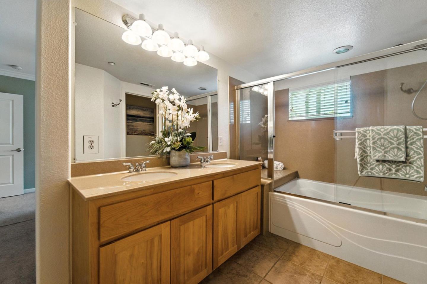 Detail Gallery Image 22 of 36 For 2067 Sonador, San Jose,  CA 95128 - 3 Beds | 2 Baths