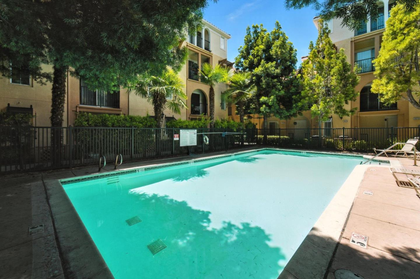 Detail Gallery Image 33 of 36 For 2067 Sonador, San Jose,  CA 95128 - 3 Beds | 2 Baths