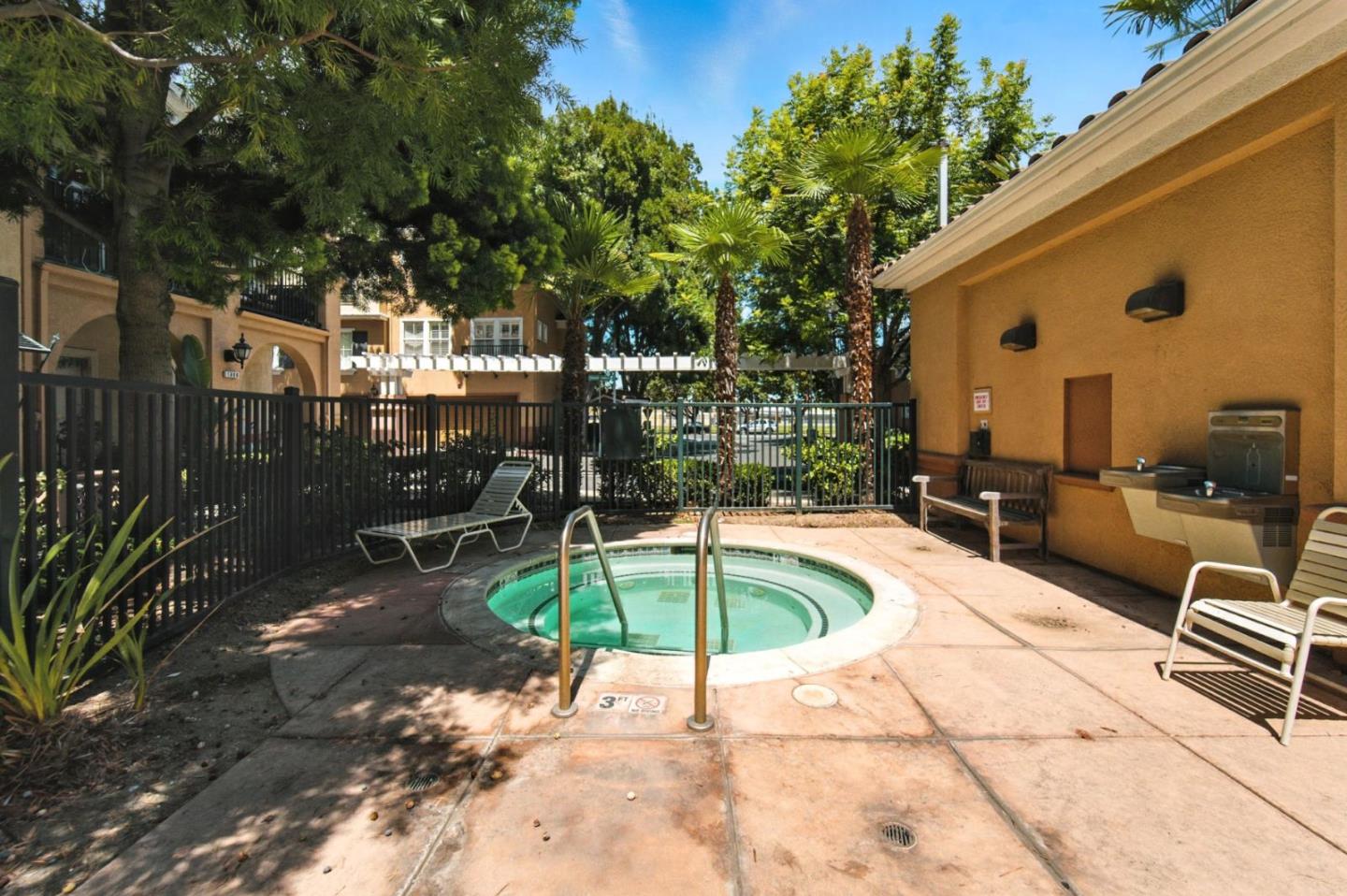 Detail Gallery Image 34 of 36 For 2067 Sonador, San Jose,  CA 95128 - 3 Beds | 2 Baths