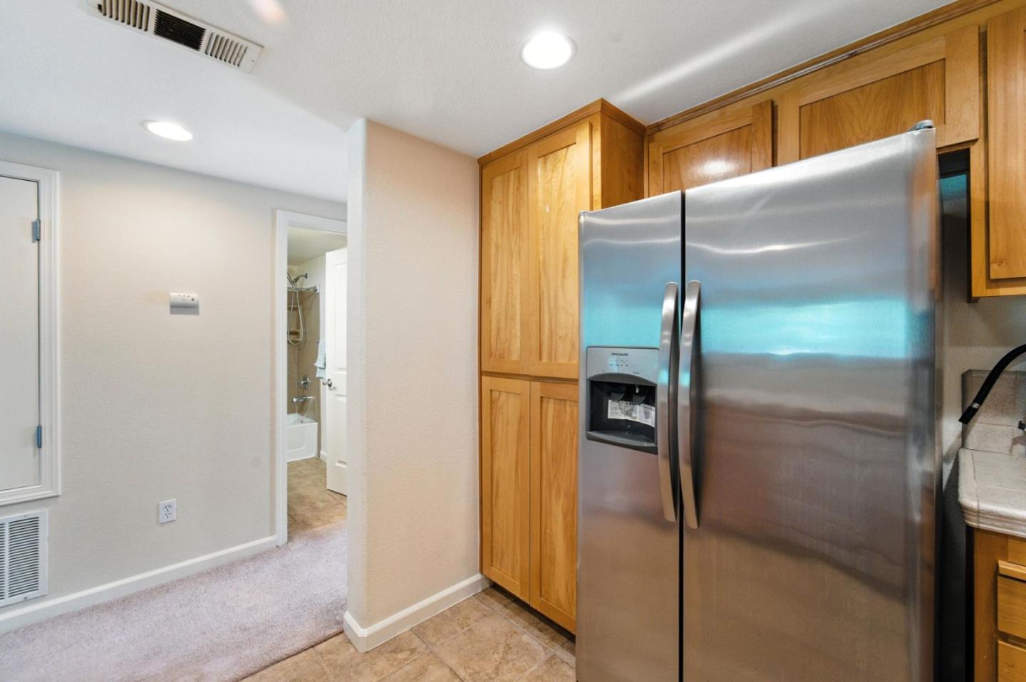 Detail Gallery Image 9 of 36 For 2067 Sonador, San Jose,  CA 95128 - 3 Beds | 2 Baths