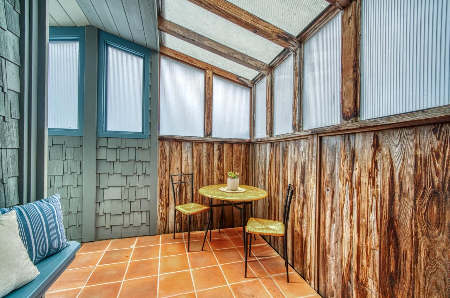 Detail Gallery Image 4 of 47 For 9013 Rhodes Ave, Aptos,  CA 95003 - 2 Beds | 1/1 Baths