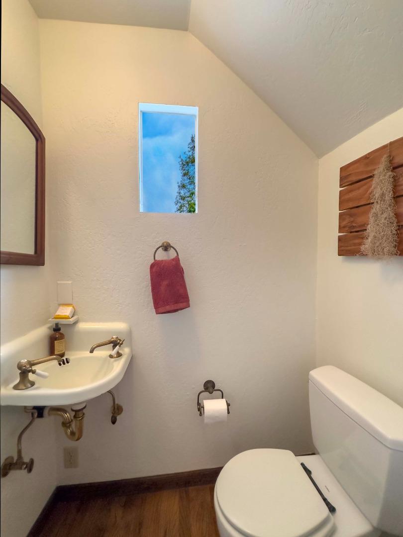 Detail Gallery Image 45 of 47 For 9013 Rhodes Ave, Aptos,  CA 95003 - 2 Beds | 1/1 Baths