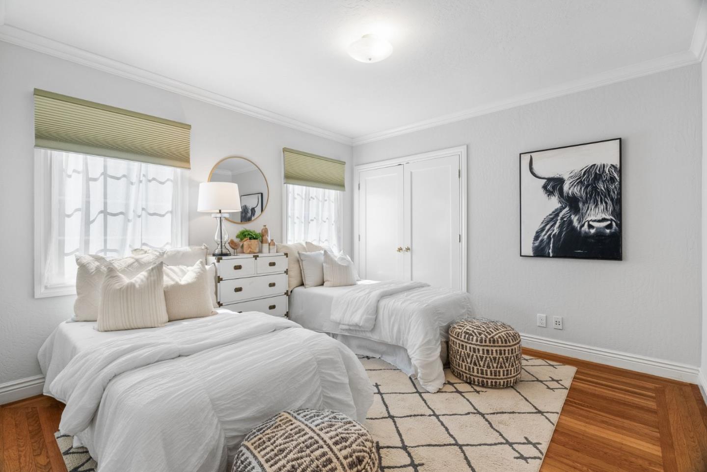 Detail Gallery Image 7 of 13 For 1021 Elm St, San Carlos,  CA 94070 - 3 Beds | 2/1 Baths