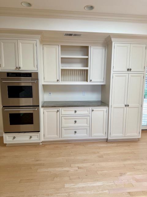 Detail Gallery Image 12 of 24 For 124 Lois Ln, Palo Alto,  CA 94303 - 4 Beds | 2/1 Baths