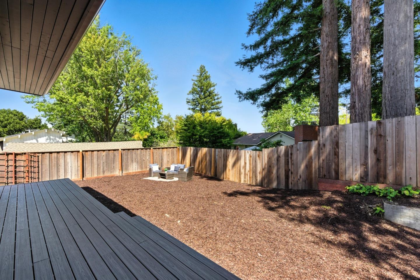 Detail Gallery Image 33 of 51 For 369 La Cuesta Dr, Menlo Park,  CA 94028 - 5 Beds | 3 Baths
