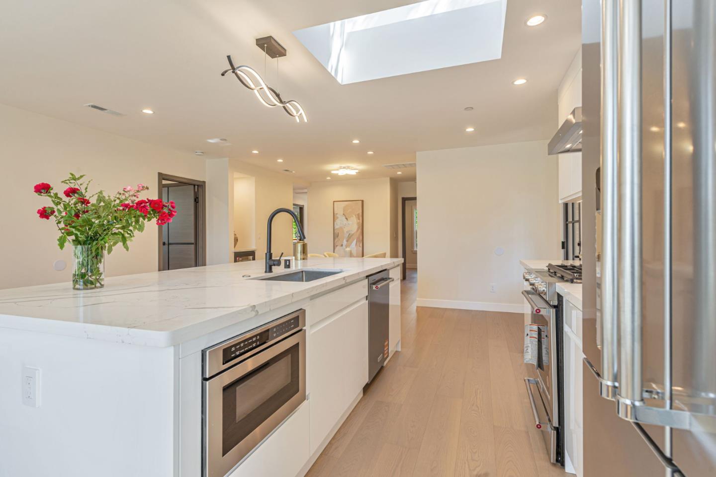 Detail Gallery Image 13 of 43 For 529 Hobart Ave, San Mateo,  CA 94402 - 4 Beds | 3 Baths
