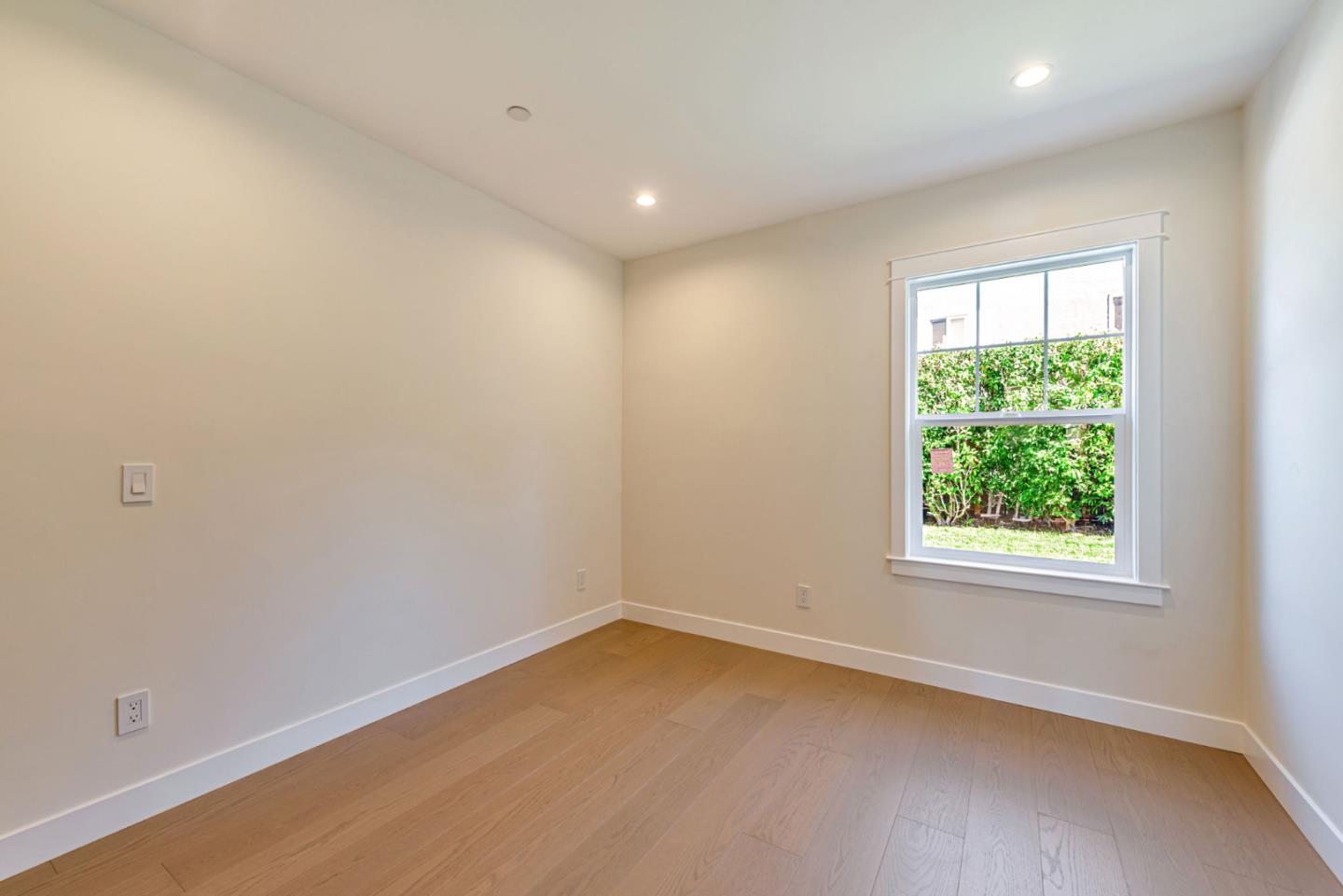 Detail Gallery Image 23 of 43 For 529 Hobart Ave, San Mateo,  CA 94402 - 4 Beds | 3 Baths