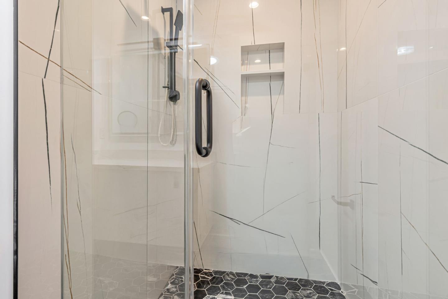 Detail Gallery Image 35 of 43 For 529 Hobart Ave, San Mateo,  CA 94402 - 4 Beds | 3 Baths