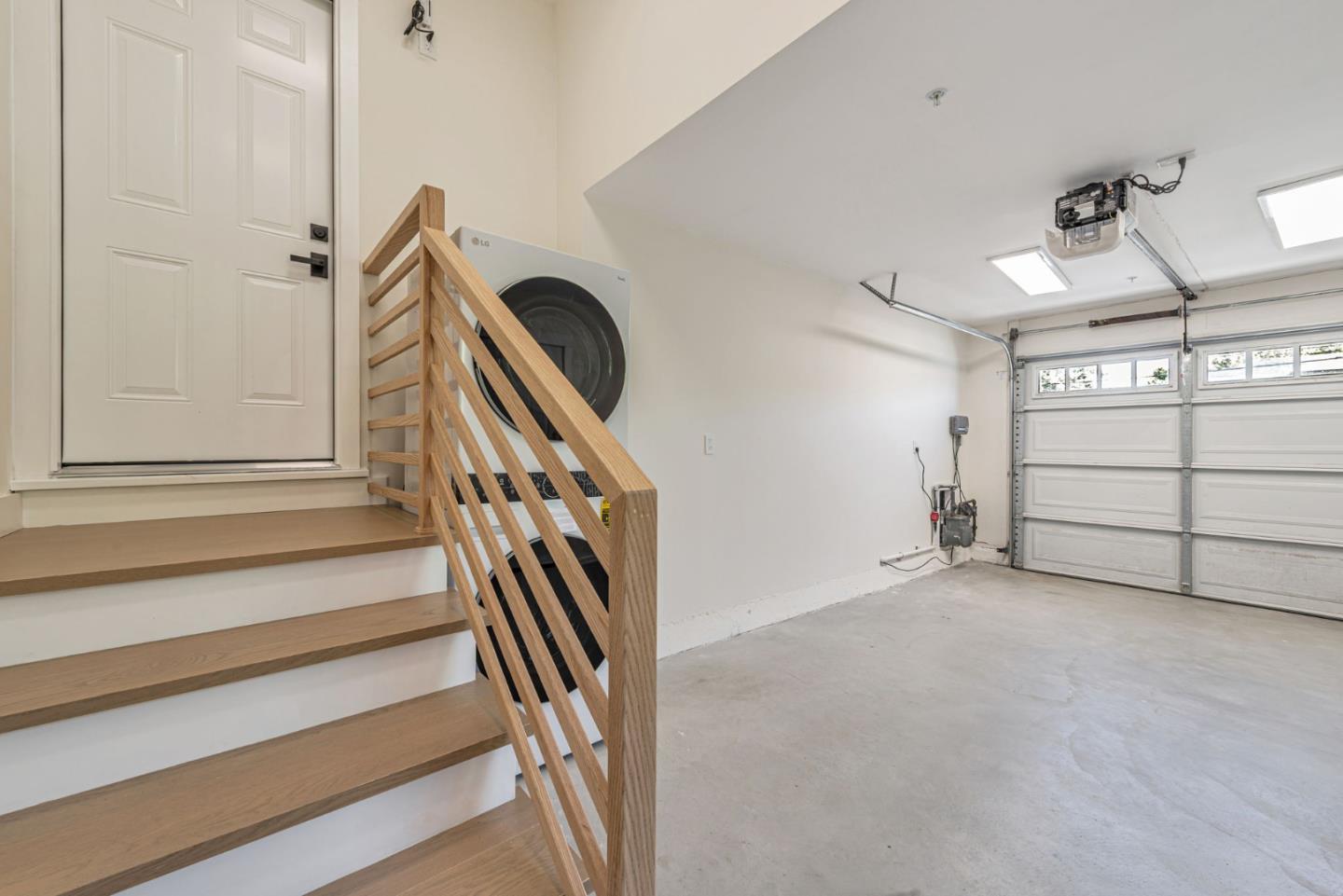 Detail Gallery Image 36 of 43 For 529 Hobart Ave, San Mateo,  CA 94402 - 4 Beds | 3 Baths